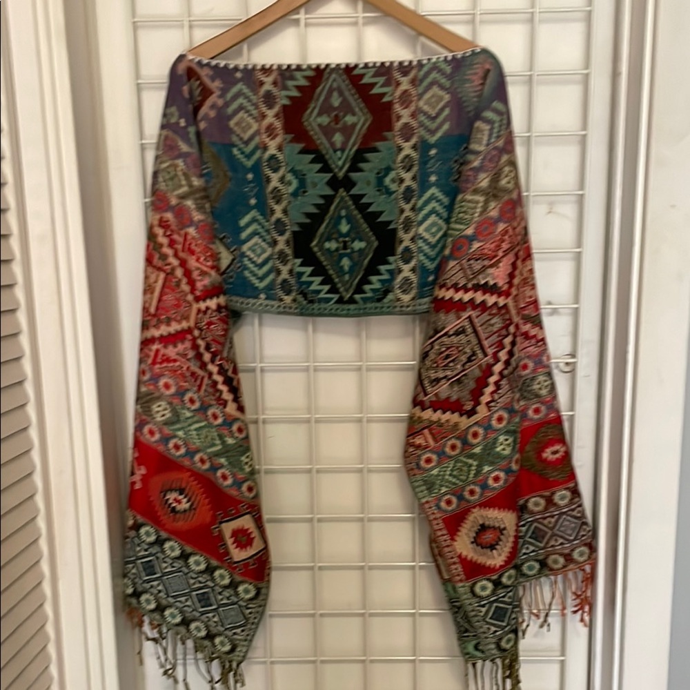 oaxacan cropped geometric poncho / scarf